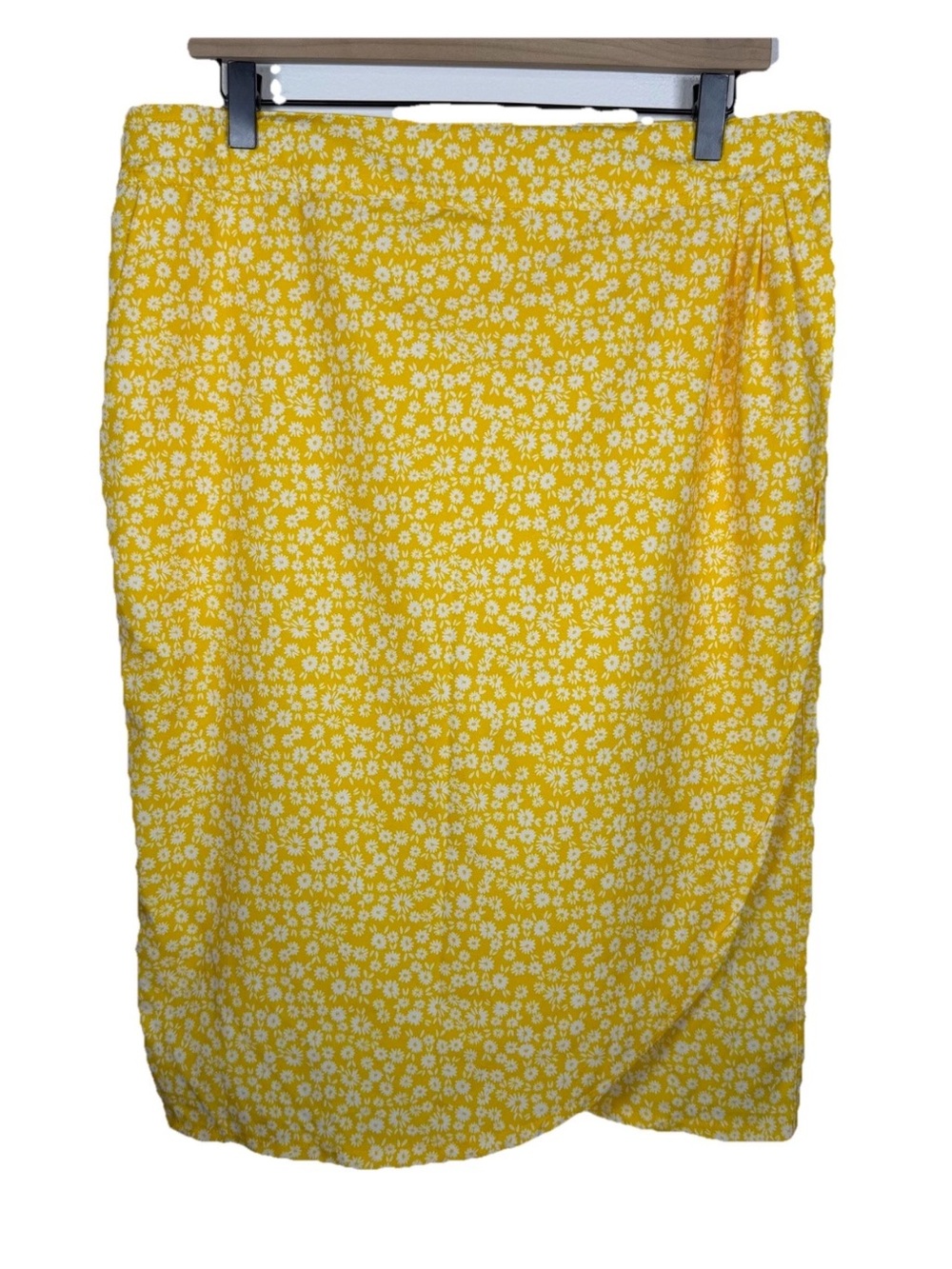 RipSkirt Hawaii Women’s Skirt Length 3 Size Large Yellow Floral Beach Pockets